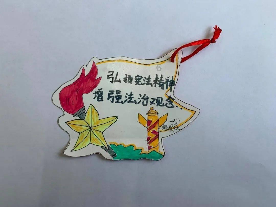 在饭店吃饭吃到异物你会如何处理？游戏画面